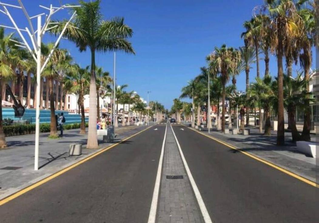 Holidays In Playa De Las Americas Arona  Exteriör bild